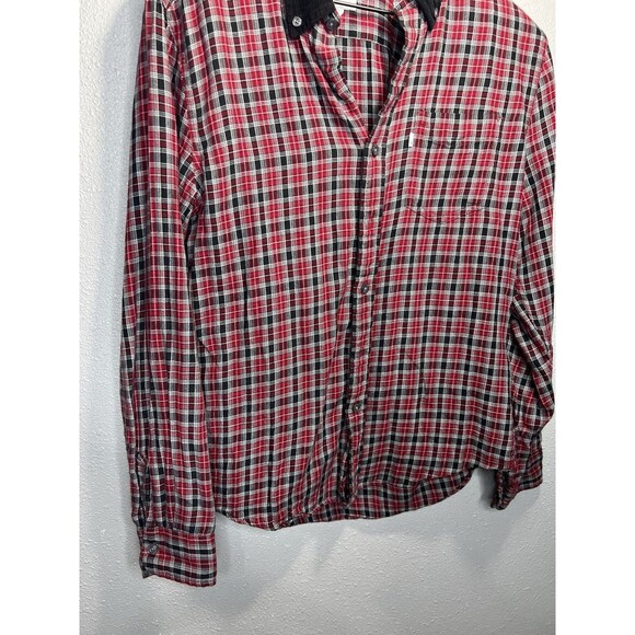 Womens Levis Shirt Red Plaid Corduroy Collar Flannel Button Up Size Small - Picture 2 of 5